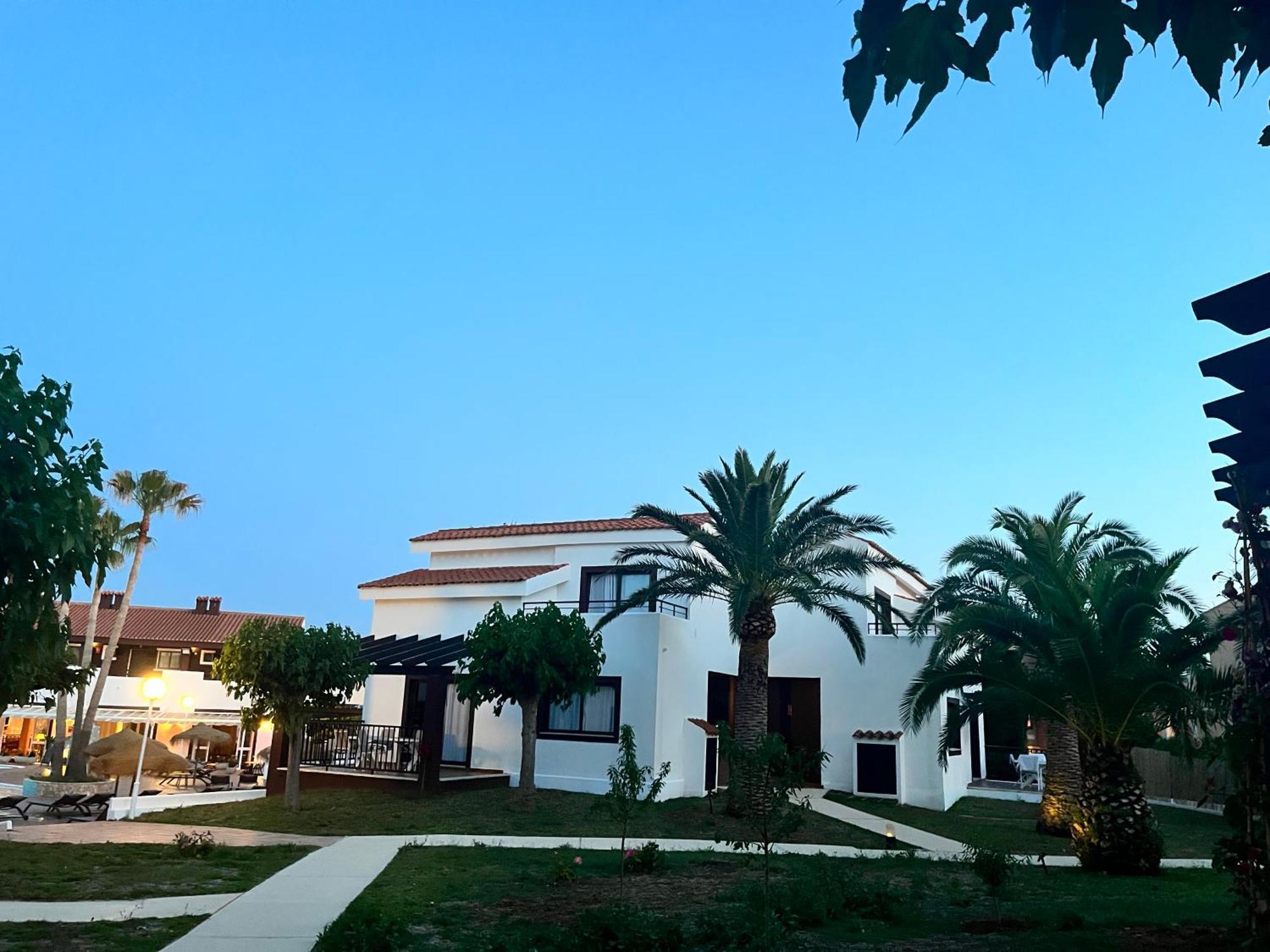 Nuramar Aparthotel Калан-Бош Экстерьер фото